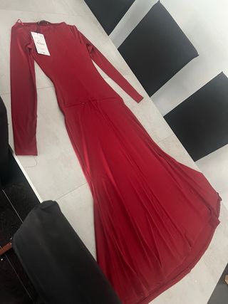 Vestido rojo midi Zara