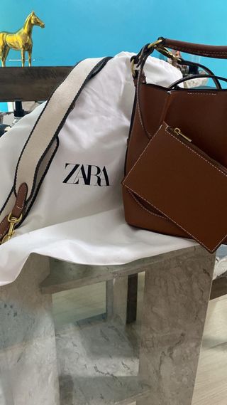 Bolso Zara Marrón con neceser