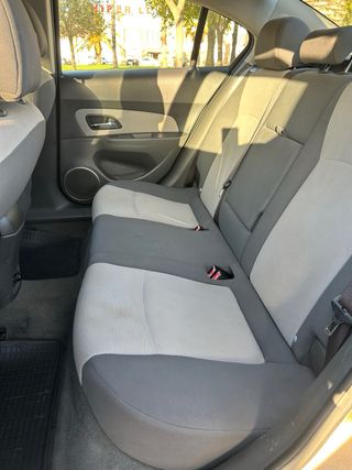 Chevrolet Cruze 2011