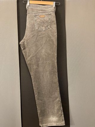 Pantalón Pana Wrangler Talla 54 Beige