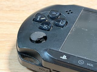 Sony PSP + Invizimals Las + Camera 8GB pack