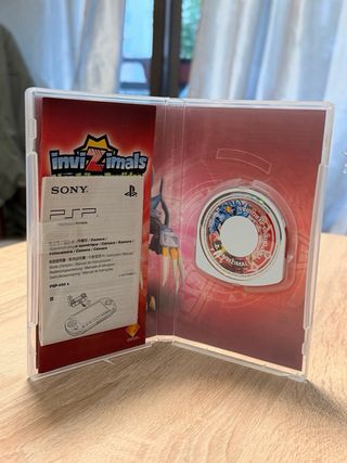 Sony PSP + Invizimals Las + Camera 8GB pack