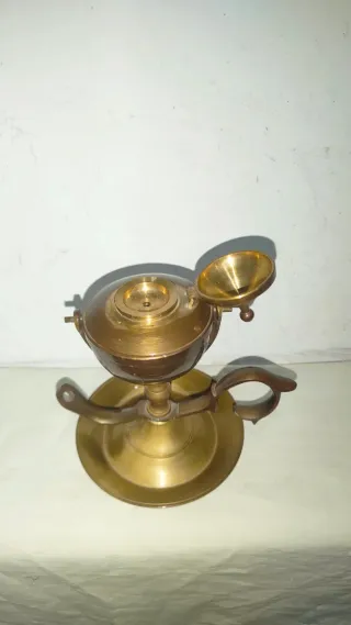 Antiguo gran candil quinqué bronce basculante