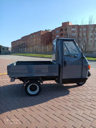 Piaggio Ape 50 - Alquiler