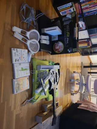 Consolle Wii con Wii Fit e accessori