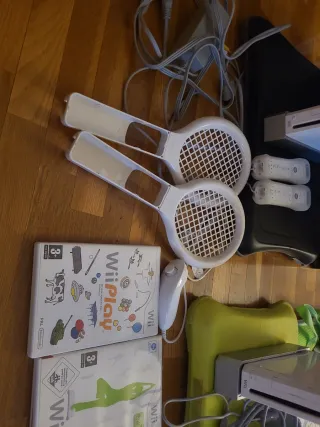 Consolle Wii con Wii Fit e accessori