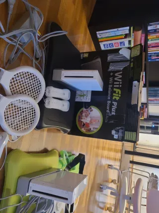 Consolle Wii con Wii Fit e accessori