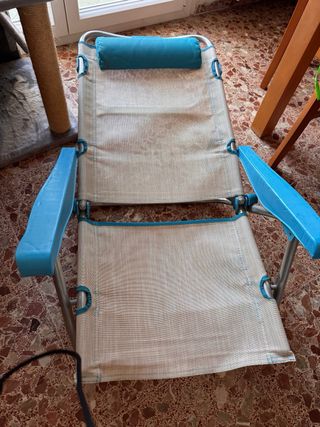 Sedie da spiaggia pieghevoli beige e blu