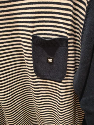 Jersey hombre de marca DC. Talla L