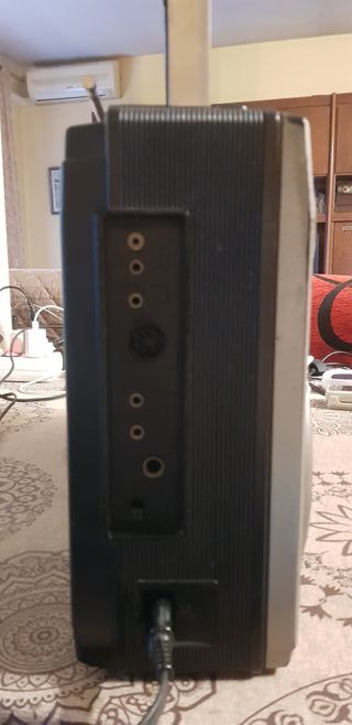 ÚNICO Sanyo M9930K Boombox