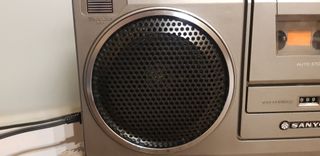 ÚNICO Sanyo M9930K Boombox