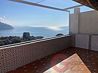 Piso en venta en Velilla-Taramay en Almuñécar