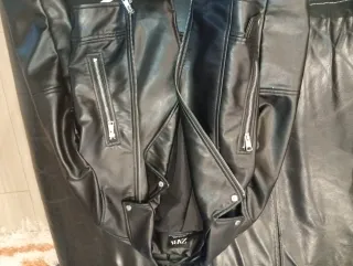 Chaqueta niña cuero sintético negra Talla 9/10años