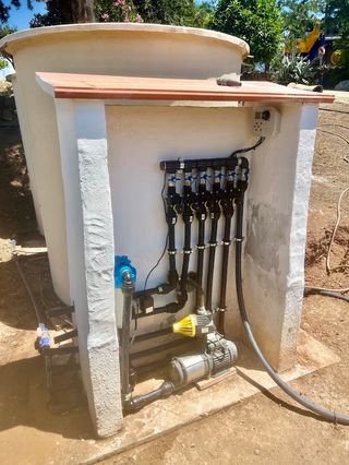 Jardinero: Poda en altura y riegos automáticos