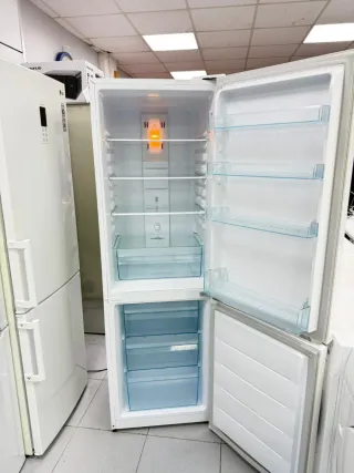 Nevera Daewoo No Frost 1.85m x 60cm