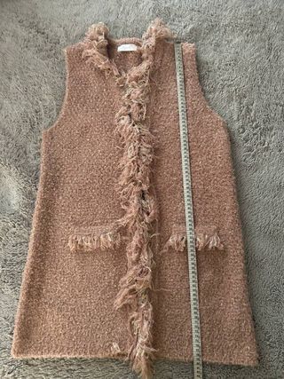 Chaleco largo marrón/rosa con flecos