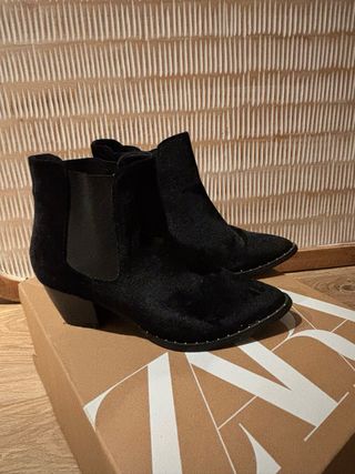 Botines negros cowboy sin estrenar