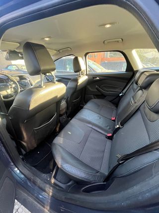 Ford Focus familiar 2012