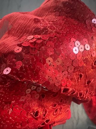 Vestido fiesta rojo con bordado