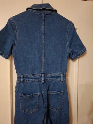 Mono vaquero flare con cremallera