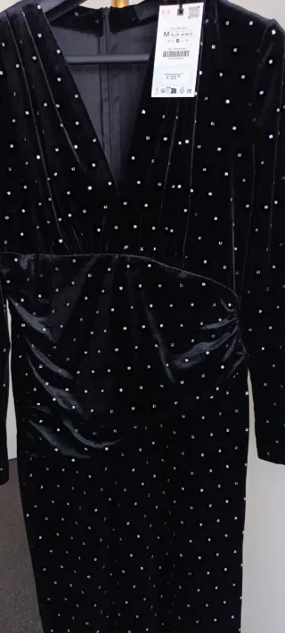 Vestido   con pedrería talla M + zapatos 60€