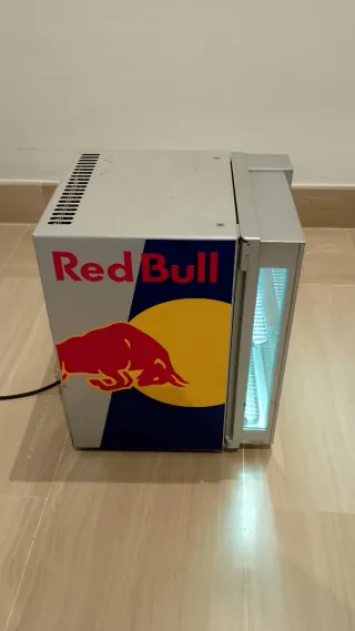 Nevera Red Bull