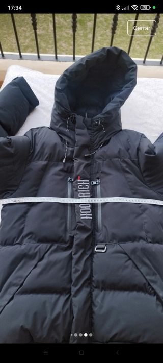 Abrigo Negro Hoodrich