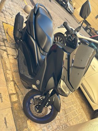 Yamaha Nmax Negra 2023