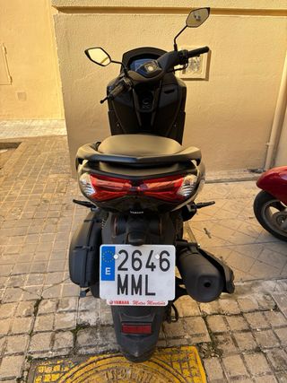 Yamaha Nmax Negra 2023