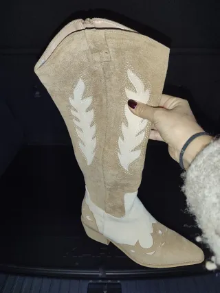 Botas cowboy beige y marrón