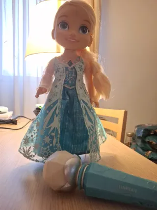 Muñeca Cantante Frozen Elsa