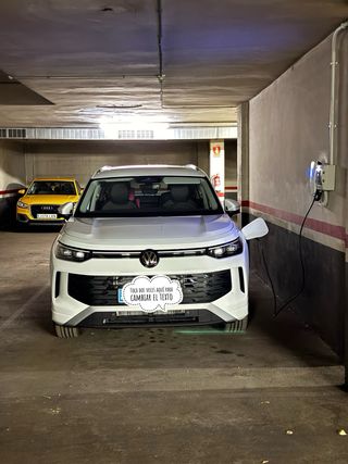 Venta parking para coche electrico grande y moto