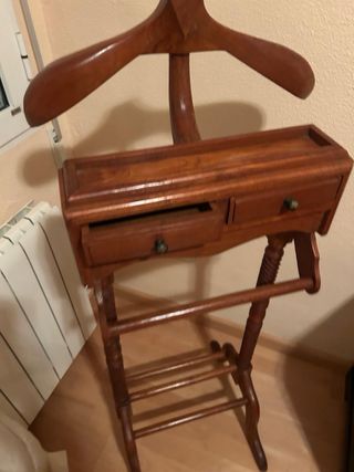 Galán de noche de madera