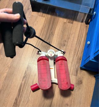 Stepper Domyos con bandas elásticas