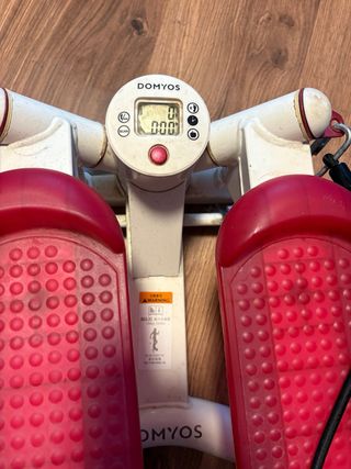 Stepper Domyos con bandas elásticas
