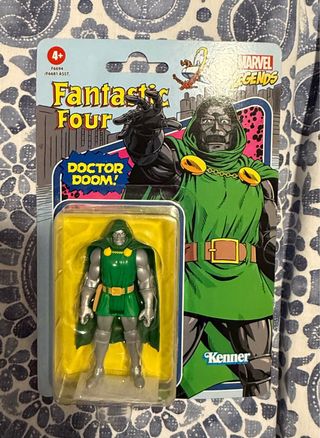 Dr. Doom Marvel Legends Kenner Figura
