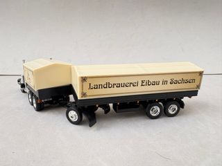 Lotto 11: 5 Camion HO modelli Ibertren