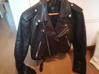 Cazadora de cuero Nico con cremalleras piel