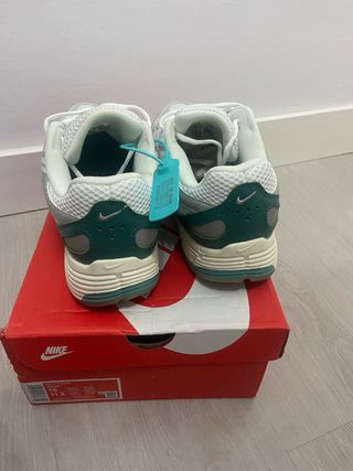 Nike P6000 Blancas y Verdes Talla 43.5
