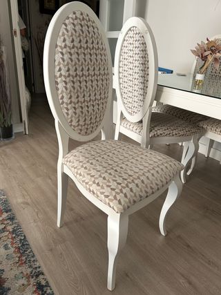 MUEBLES SALÒN, mesas y sillas