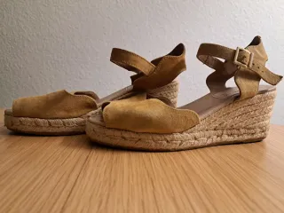 Sandalias esparto cuña beige/marrón
