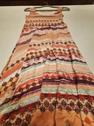 Vestido largo estampado sin mangas