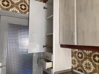 Cocina completa madera y cristal