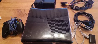 Xbox 360 completa con mando y cables