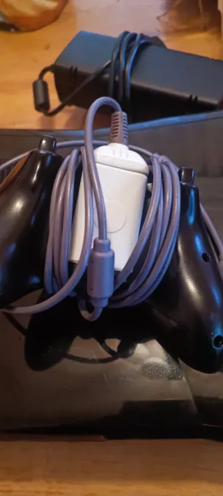 Xbox 360 completa con mando y cables