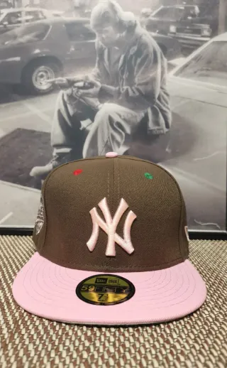Gorra New Era 59FIFTY Yankees Marrón y Rosa 7.1/2
