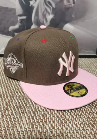 Gorra New Era 59FIFTY Yankees Marrón y Rosa 7.1/2