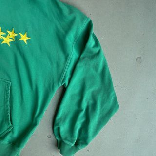 cold culture hoodie capucha verde con estrellas