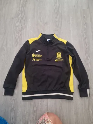 Ropa atletismo niño 8-10 años Club Menorca