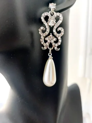 Pendientes lágrima perla y cristal